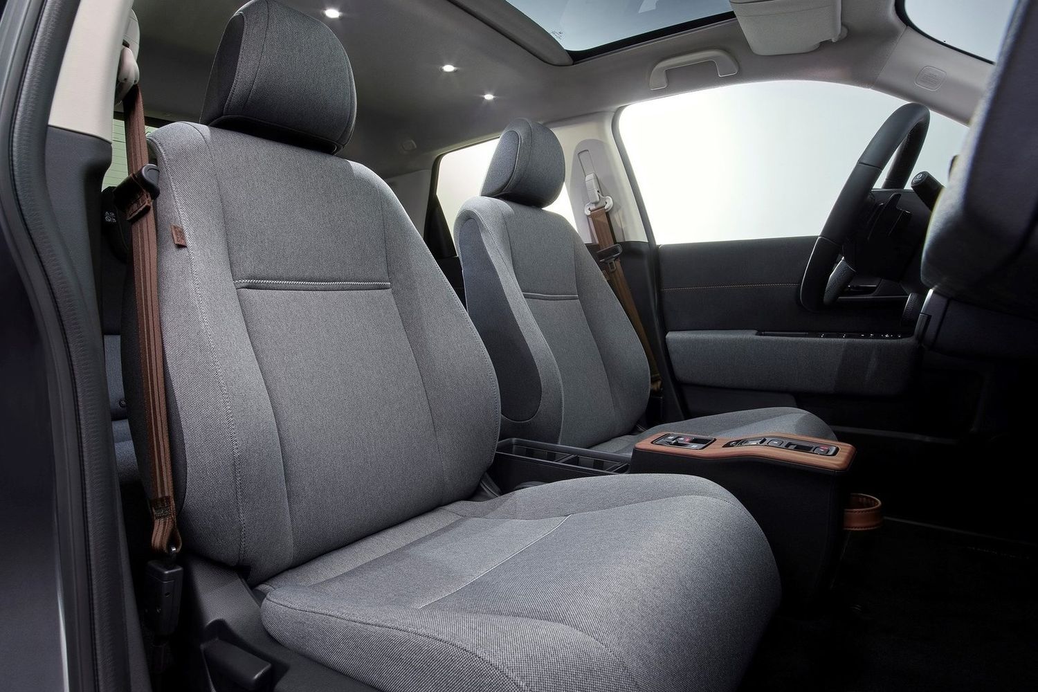 Honda e interior front seats