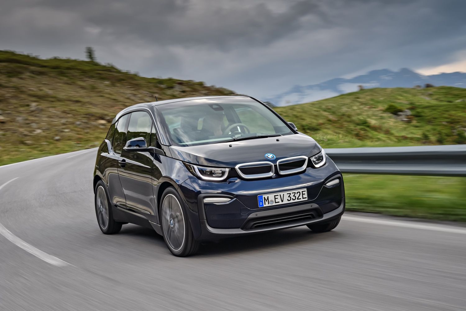 BMW i3 driving front