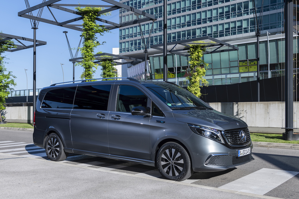 Mercedes EQV exterior side parked