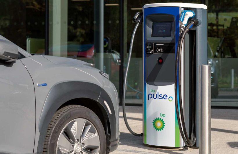 bp pulse DC rapid charger with Hyundai Kona