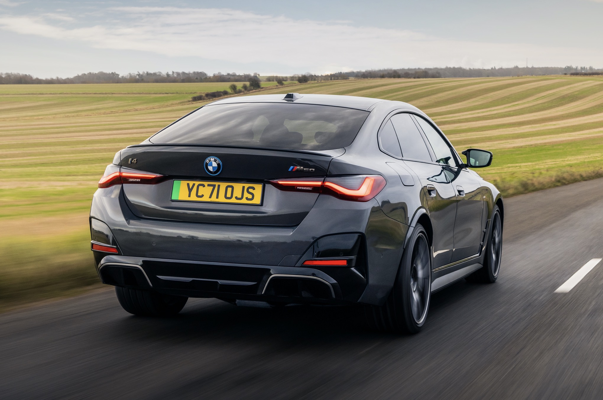 BMW i4 M50 rear tracking action