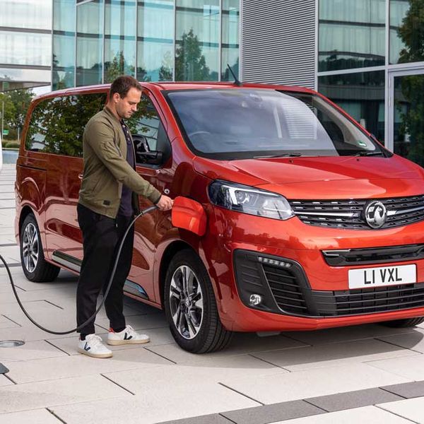 Vivaro-e, Vauxhall, nine-seater, charging, MPV