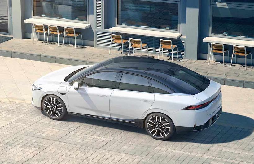 XPENG P5 rear 3/4 static, Euro version