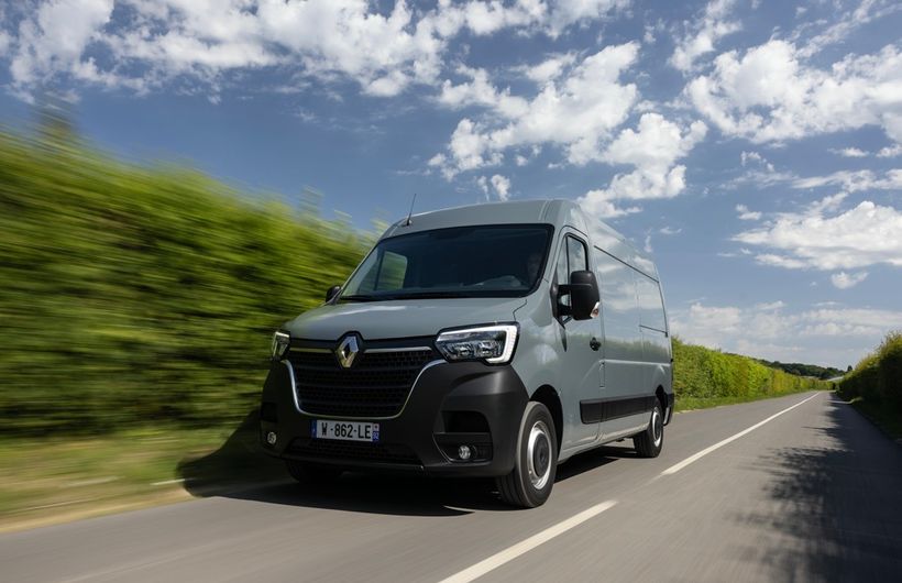 Renault Master, Front three angles, Action Shot, Grey
