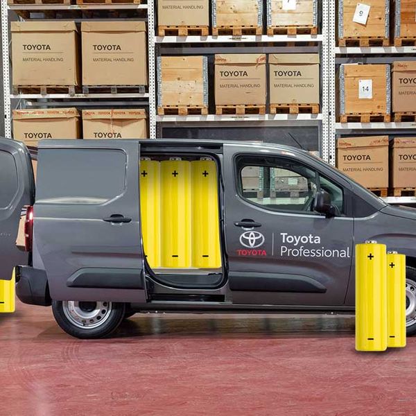 Toyota Van, Batterys, Side shot