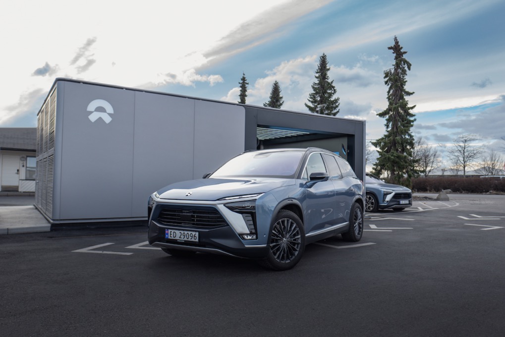 Nio battery swap station
